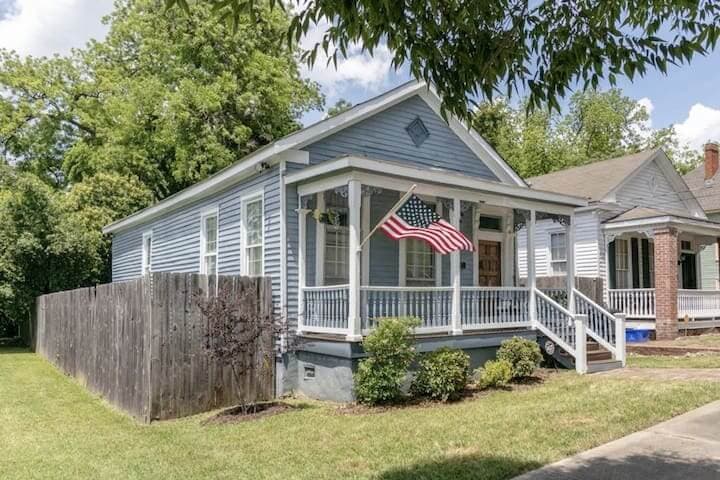This patriotic short-term rental business more than doubled its size in just six months