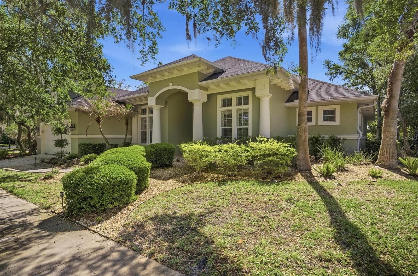 How Florida Dream Properties optimized revenue potential with Guesty